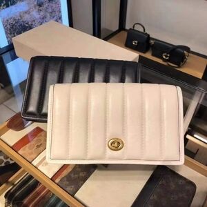 Coach Hayden White Quilted Women's Clutch Bag